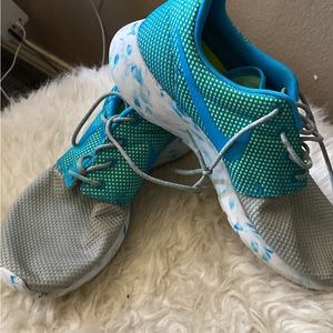 Nike Roshe run size 11 men’s